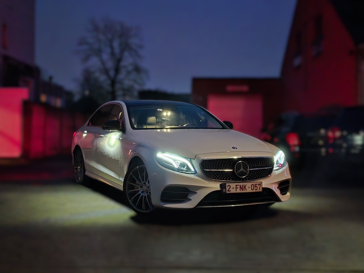 Mercedes-Benz E 220 📍AMG PACK/FULL OPTION/STARDUST LEDS